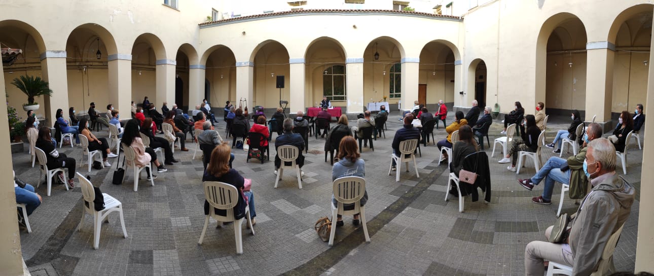 Un Apostolo Dei Nostri Tempi. Annunciare La Parola Di Dio E Denunciare ...